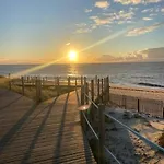 Apartamento By The Sea & Town